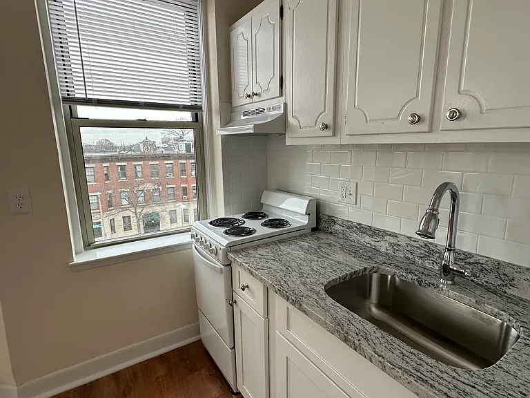 62 Brighton Ave #404 — Photo 2