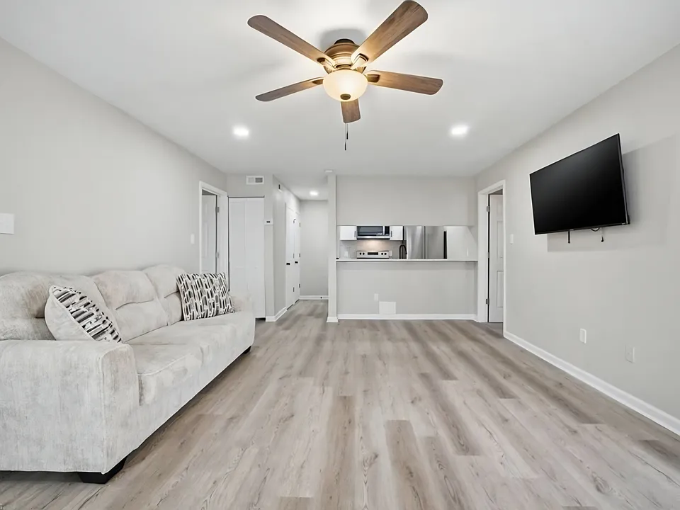 513 Peak Ct