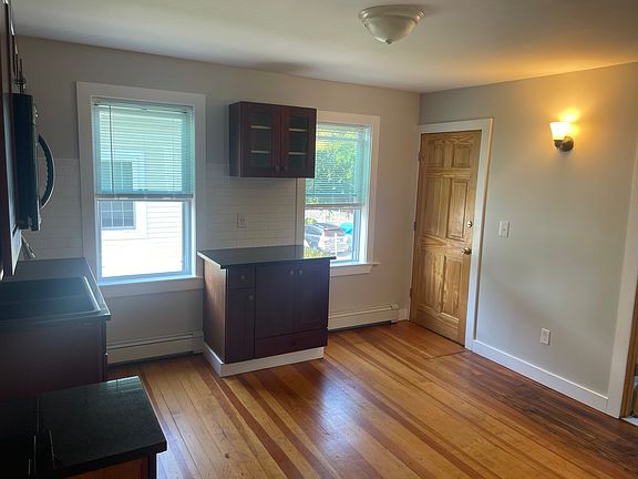2nd image of 12 De Soto St Floor 2