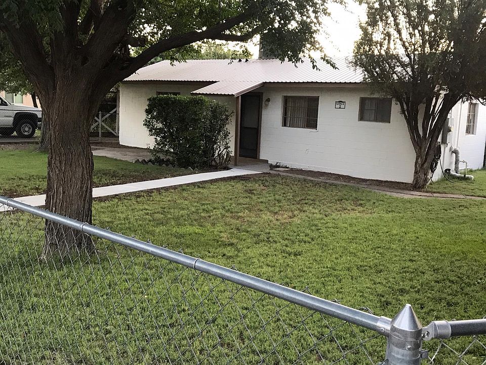 2nd image of 704 Parker Rd APT 2
