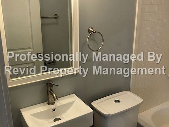 3rd image of 1632 Monroe Ave APT 7