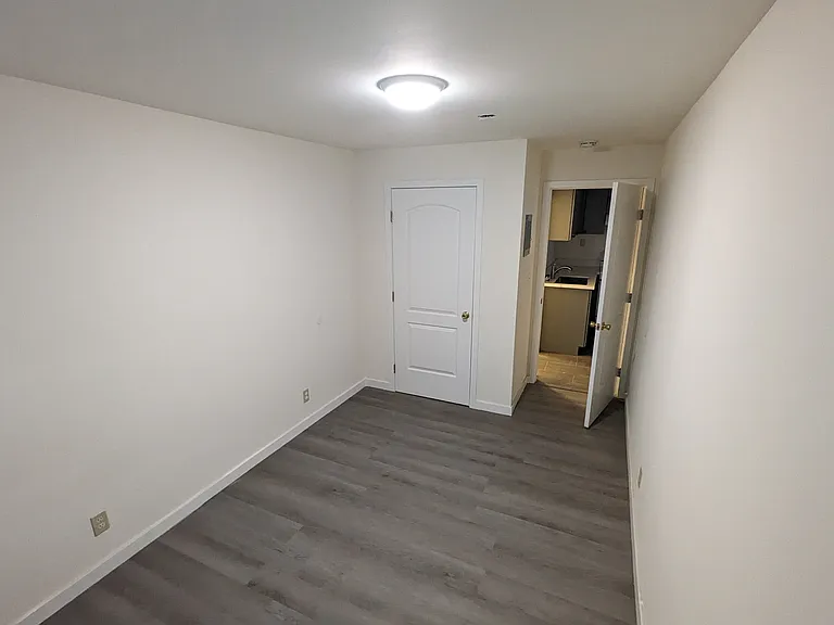 9848 Macarthur Blvd #C — Photo 7
