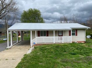 90 Tatham St, Andrews, NC 28901
