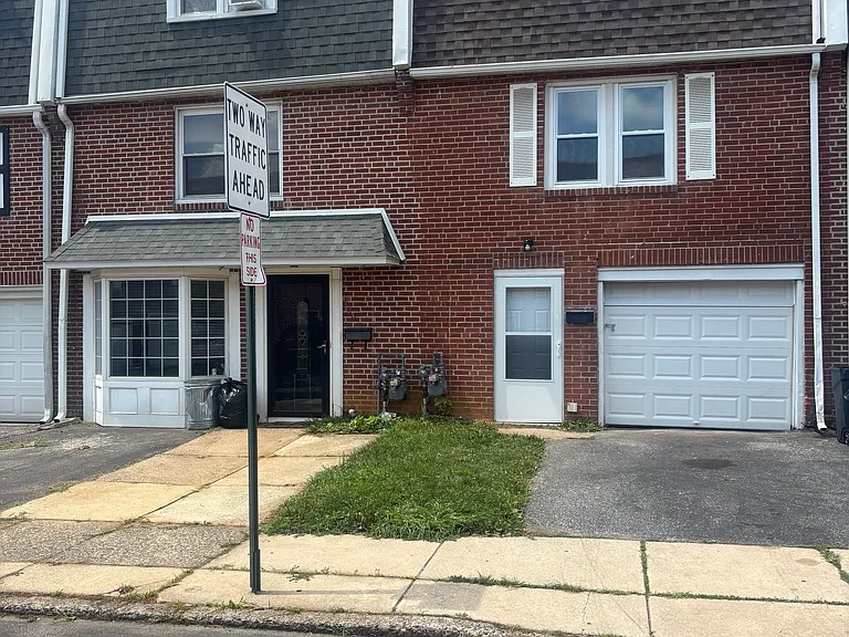 311 Austin Dr — Photo 1