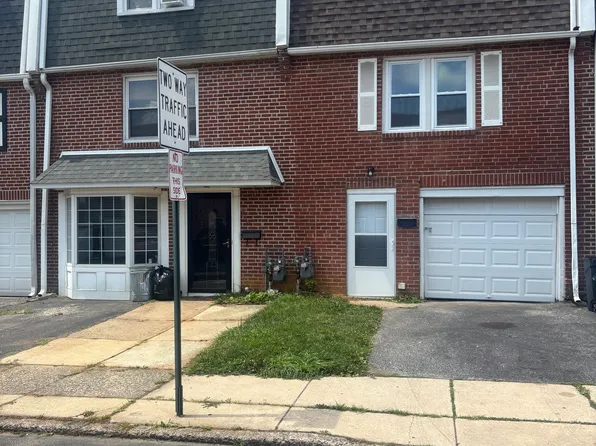 311 Austin Dr, Clifton Heights, PA 19018