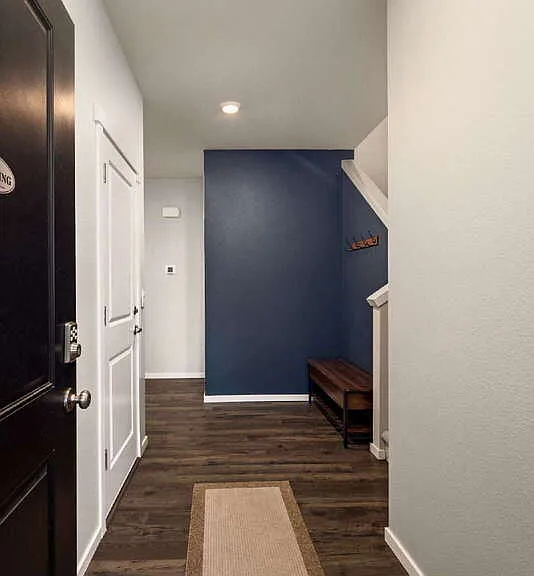 10715 32nd St NE — Photo 4