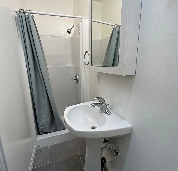 2645 Chadwell Ave #STUDIO — Photo 5