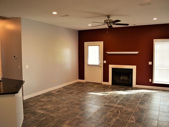 4th image of 602 Antler Dr