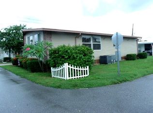 7403 46th Ave N LOT 90, St Petersburg, FL 33709