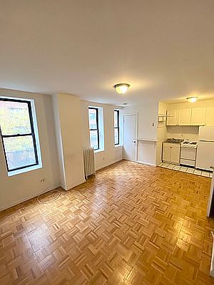 2nd image of 203 E 27th St #4A