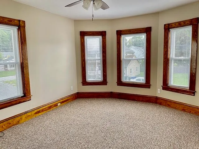 2 bed, 1.0 bath, 1350 sqft, $2,250 — Photo 2