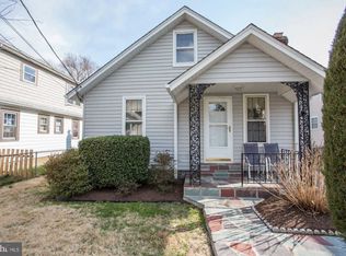 5124 9th St N, Arlington, VA 22205