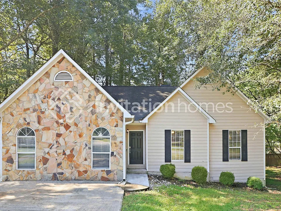 4032 Sharon Woods Dr