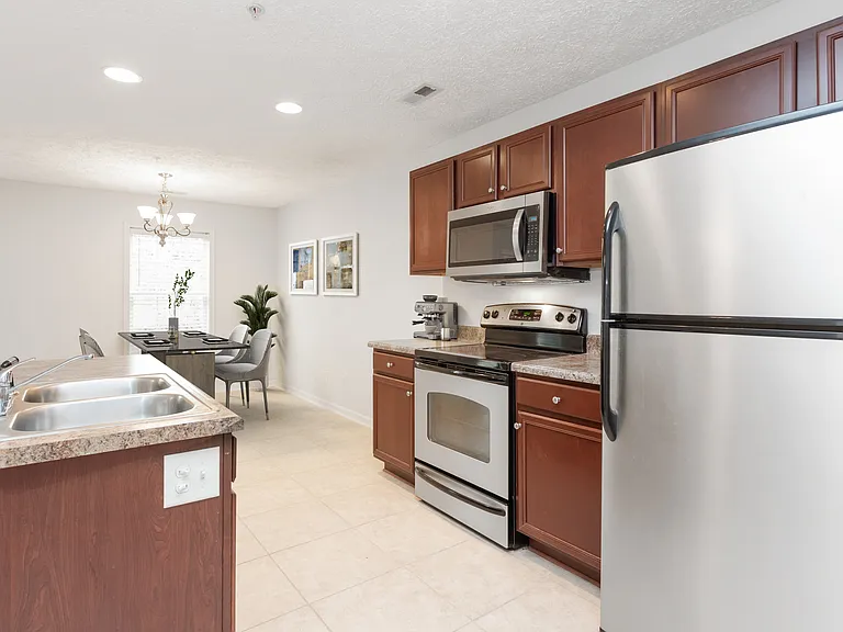 Village Chase Apartments — Photo 2