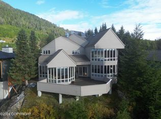 125 Knutson Dr, Sitka, AK 99835