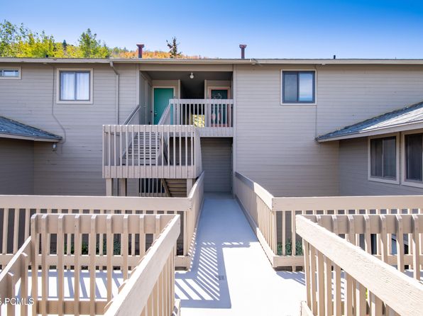 1670 Iron Horse Dr E #10