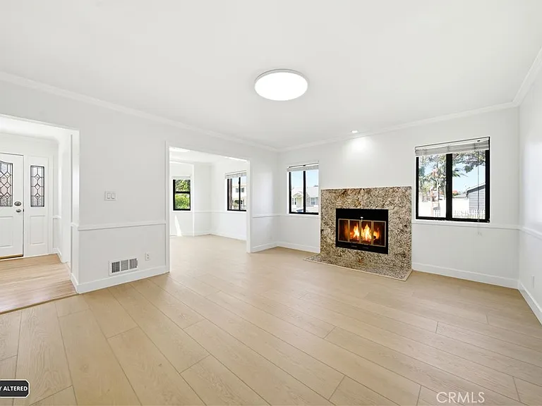 24620 Moon Ave — Photo 4
