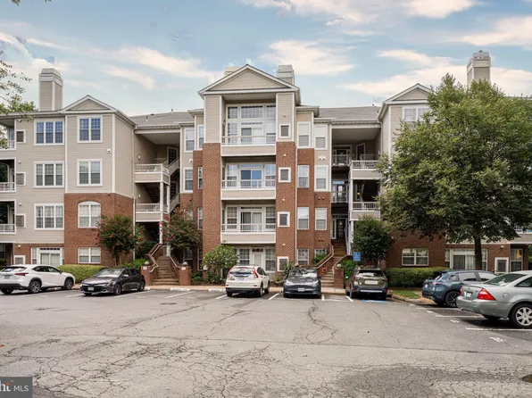 4200 Mozart Brigade Ln #C-4200c, Fairfax, VA 22033
