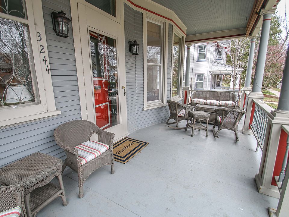 2nd image of 3244 N Hackett Ave