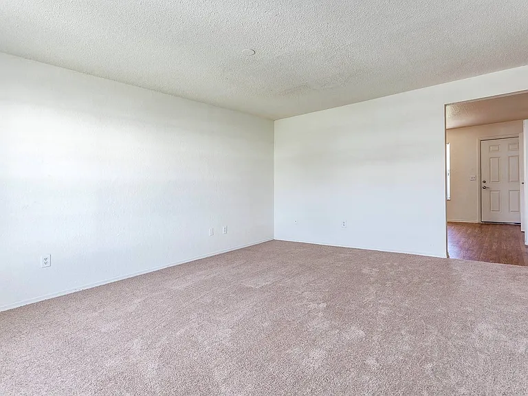 Landon Trace Townhomes — Photo 21