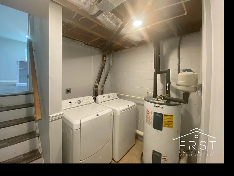 3607 Oakdale Cir NW — Photo 10