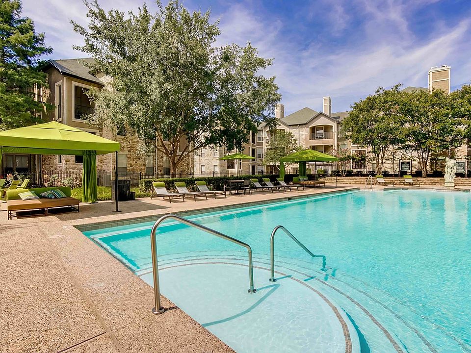 Stonebriar of Frisco Resort-Style Pool