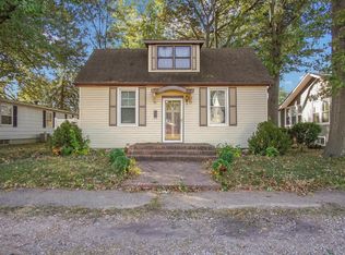 109 W 5th St, O'Fallon, IL 62269