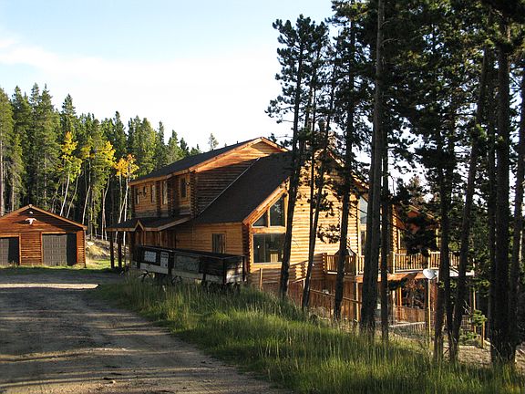 3rd image of 449 Raven Ridge Rd