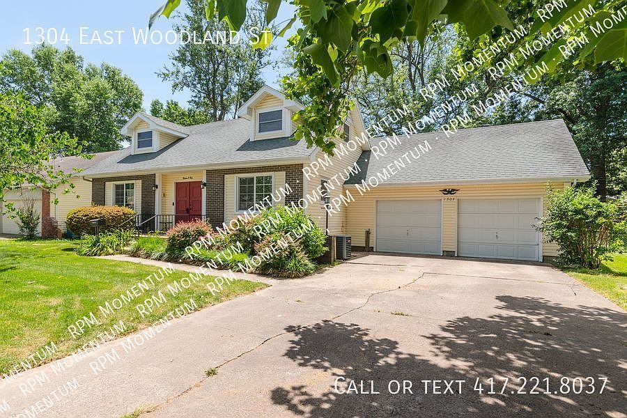 1304 E Woodland St, Springfield, MO 65804 Zillow
