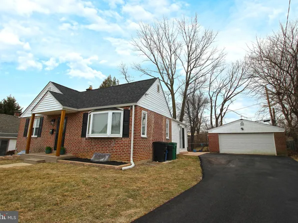23 Pleasant Rd, Broomall, PA 19008