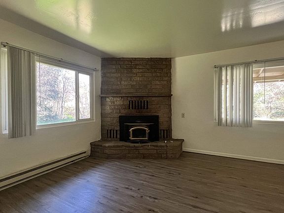 5th image of 11 Goodyear Rd