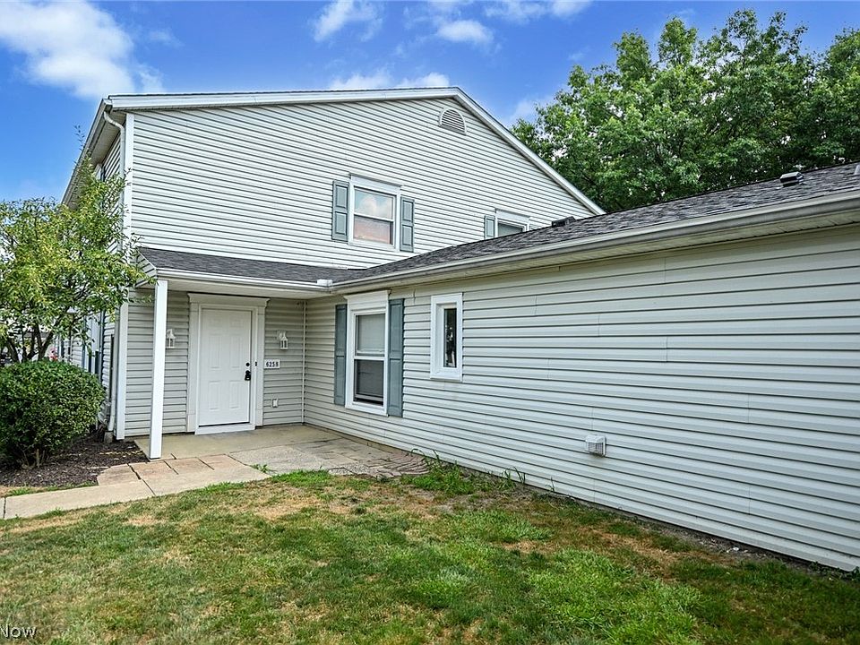 1st image of 625 Canterbury Ln #27-B