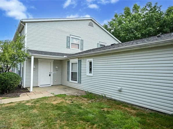 625 Canterbury Ln #27-B, Medina, OH 44256