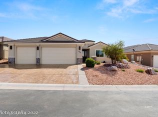 404 Wild Horse Ln, Mesquite, NV 89027
