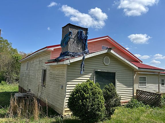 3rd image of 8025 Taylor Piedmont Rd