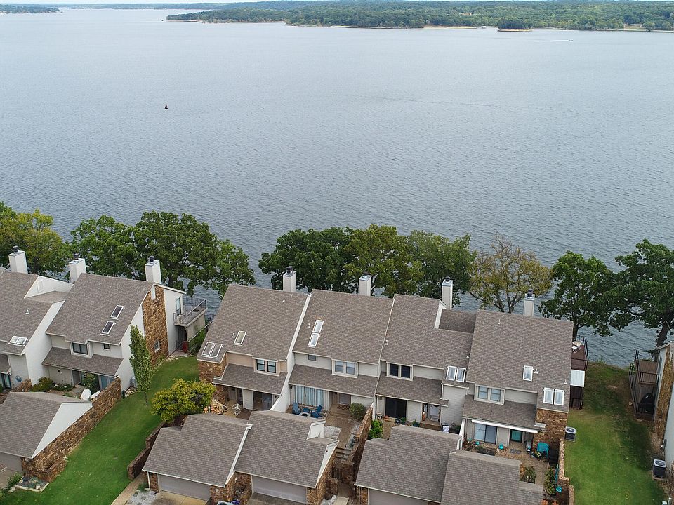 2nd image of 33601 Dogwood Cliff Townhomes #6