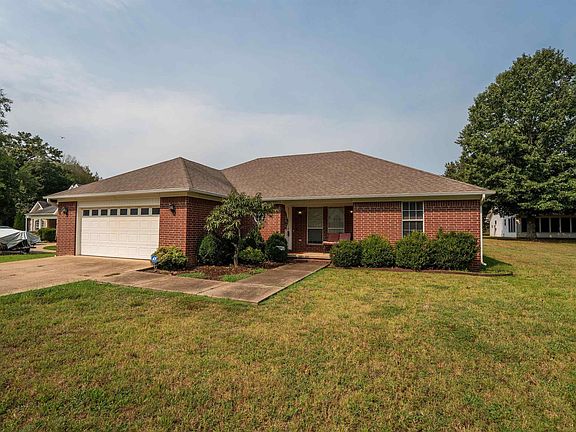 5th image of 143 Mary Irene Ln