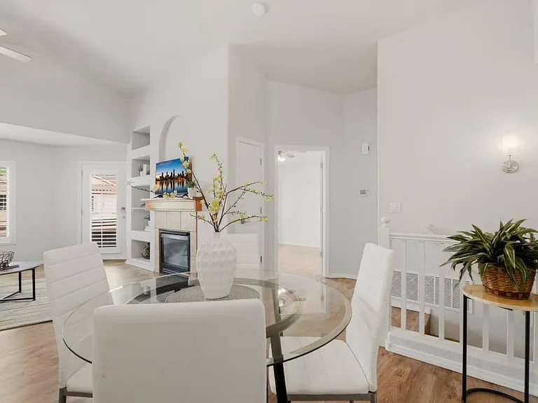 5239 Molokai Ave NE — Photo 5