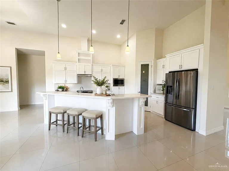 1100 W Fig Ave — Photo 11