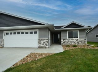 312 11th St, Goodhue, MN 55027