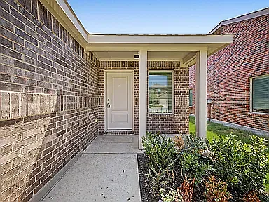 3 bed, 1504 sqft, $2,100 — Photo 2