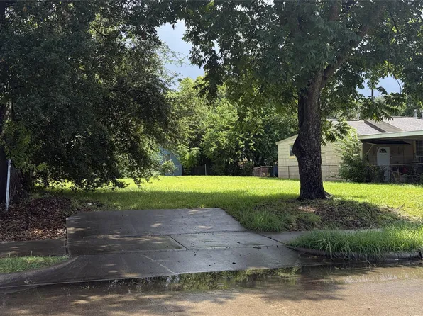 3327 Natchez St, Houston, TX 77021