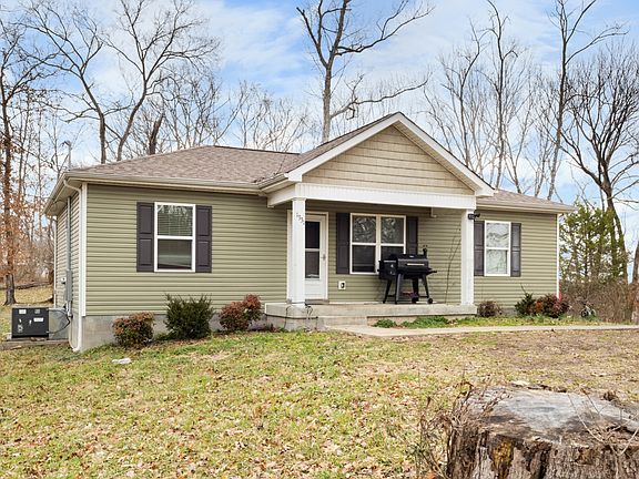 2nd image of 1331 Poplar Ct