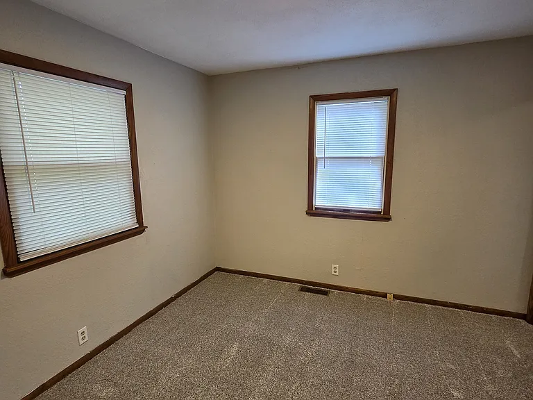 2101 E Ventnor St — Photo 10