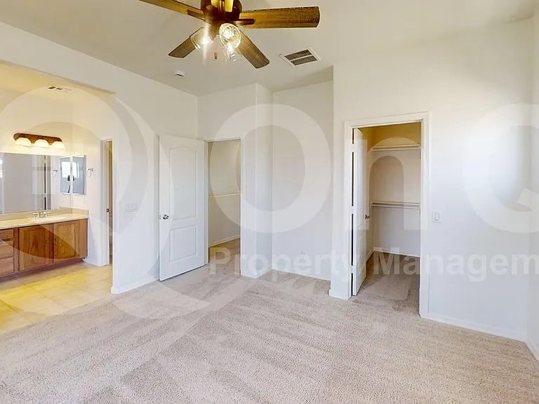 12204 W Ocotillo Ln — Photo 7