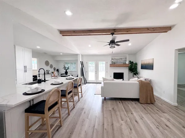 2110 Malvern Hill Dr, Austin, TX 78745