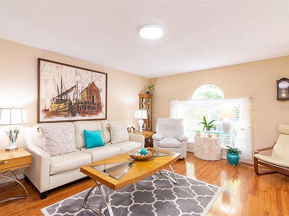 4th image of 13828 Gentle Woods Ave