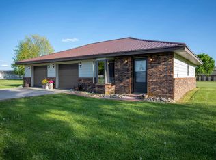 502 Shaffer Rd, Bourbon, IN 46504