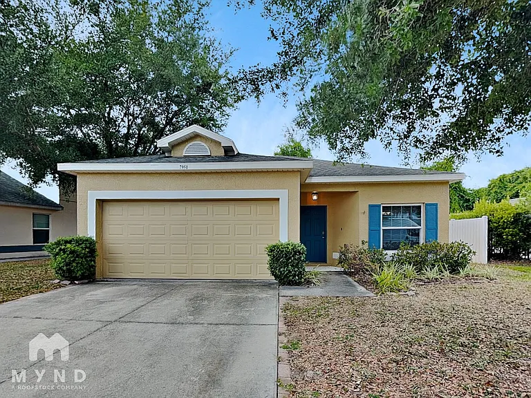 7951 Harbor Bridge Blvd — Photo 1