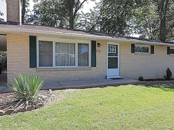 2nd image of 2539 Ford Dr
